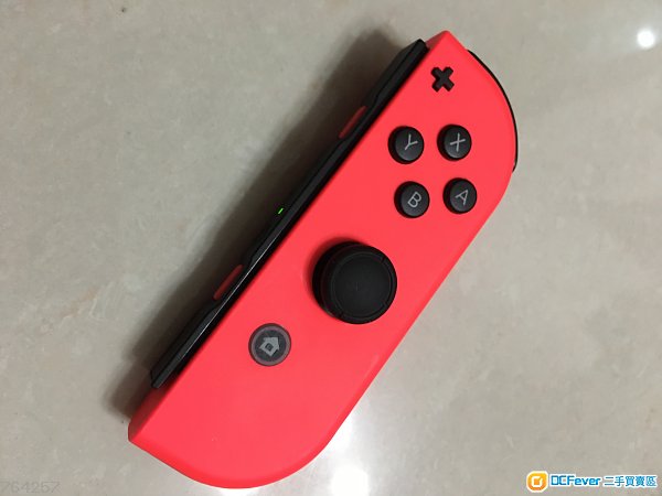 出售物品: switch 右手 joycon 莹光红色 joy con 控制器