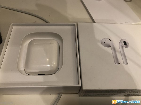 airpods 充电盒