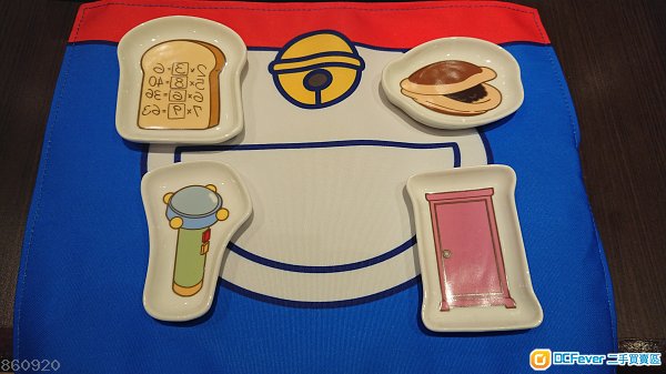 全新多啦a梦 四次元百宝袋餐具套装(陶瓷碟&餐垫)