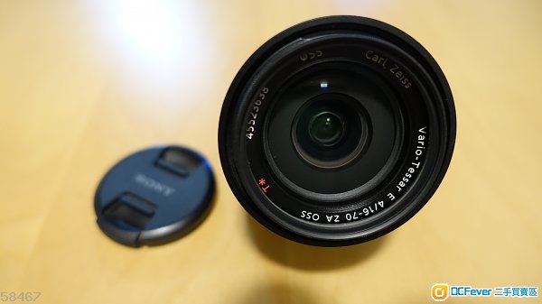 sony sel1670f4z zeiss 16-70mm