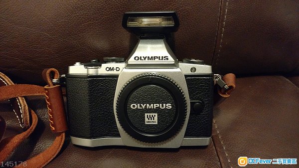 诚让olympus em5 (第一代) 银黑body