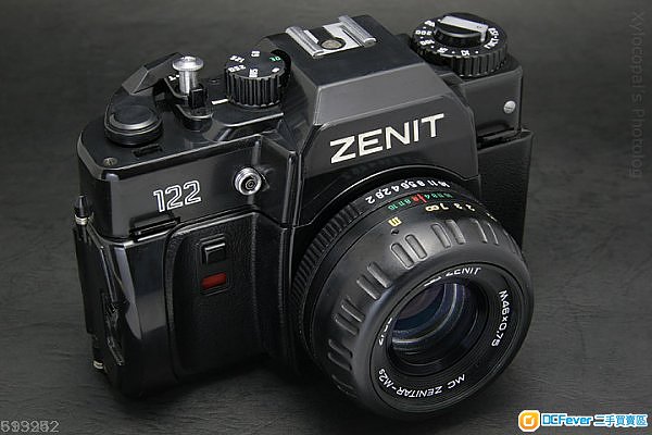 zenit-122是俄罗斯单反相机(全套有镜.功能正常.保养得好.值得珍藏)