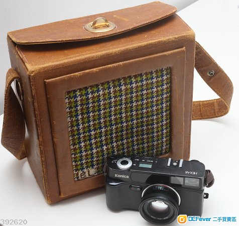 欧州古董皮质相机盒(满布自然使用痕迹)附订制柔软保护套,产自1960