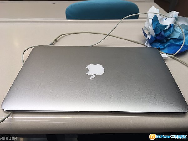 macbook air 11 2010 late