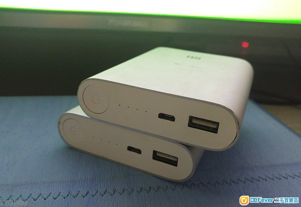 小米10400移动电源 / 尿袋