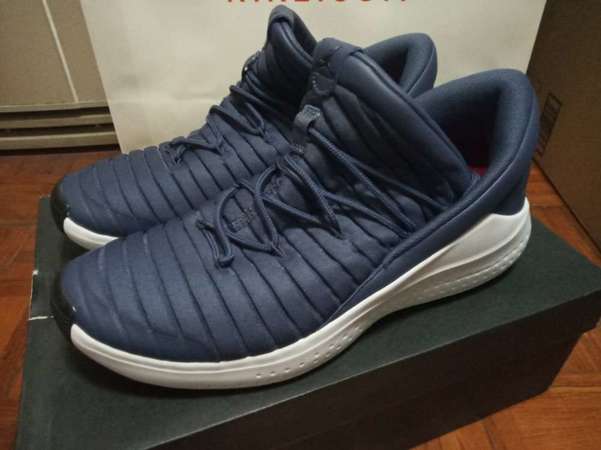 nike air jordan flight luxe