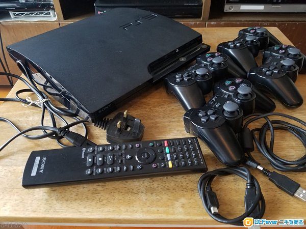 卖ps3 4手掣连一堆game (无坏)