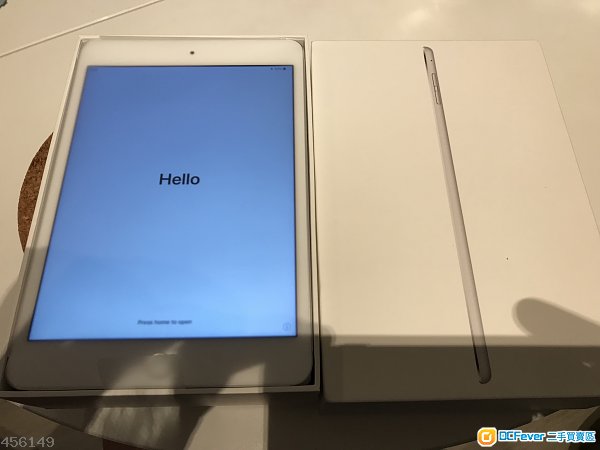 99%新行貨ipad mini4 128gb 銀色 (抽獎獎品)