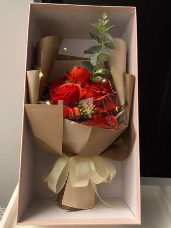 出售 禮物 番梘花玫瑰花永久花花球花束結婚裝飾生日禮物周年記念日情人節禮物 Dcfever Com
