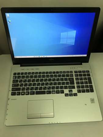 出售FUJITSU LIFEBOOK GRANNOTE FMVA90P AH90/P 15.6